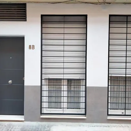 Loft Al-nasir Junto Al Casco Historico דירה